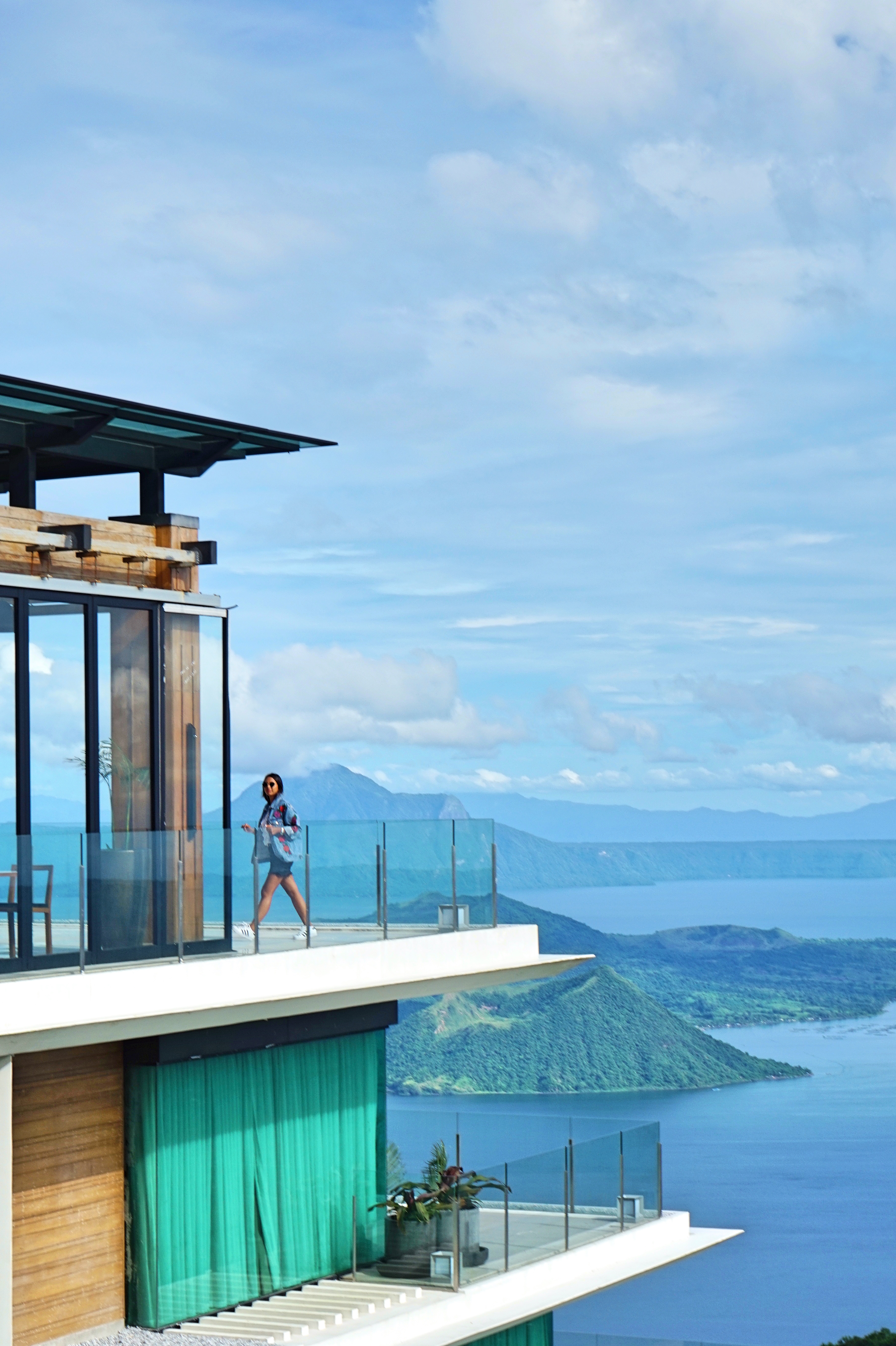 Escala Hotel in Tagaytay | A breathtaking view of Taal volcano ...