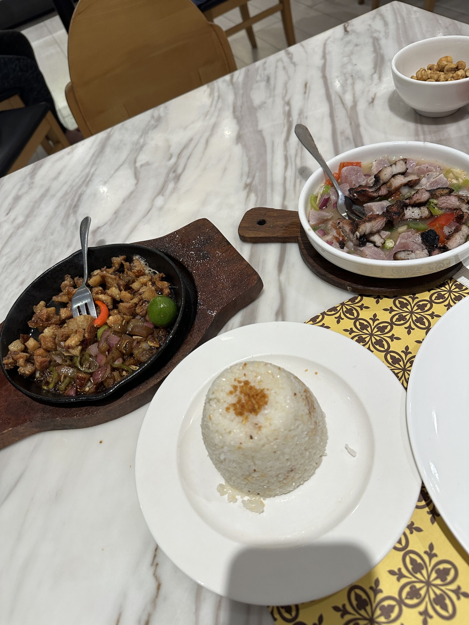 spanish filipino fusion cuisine in Manila, best restaurants in Manila